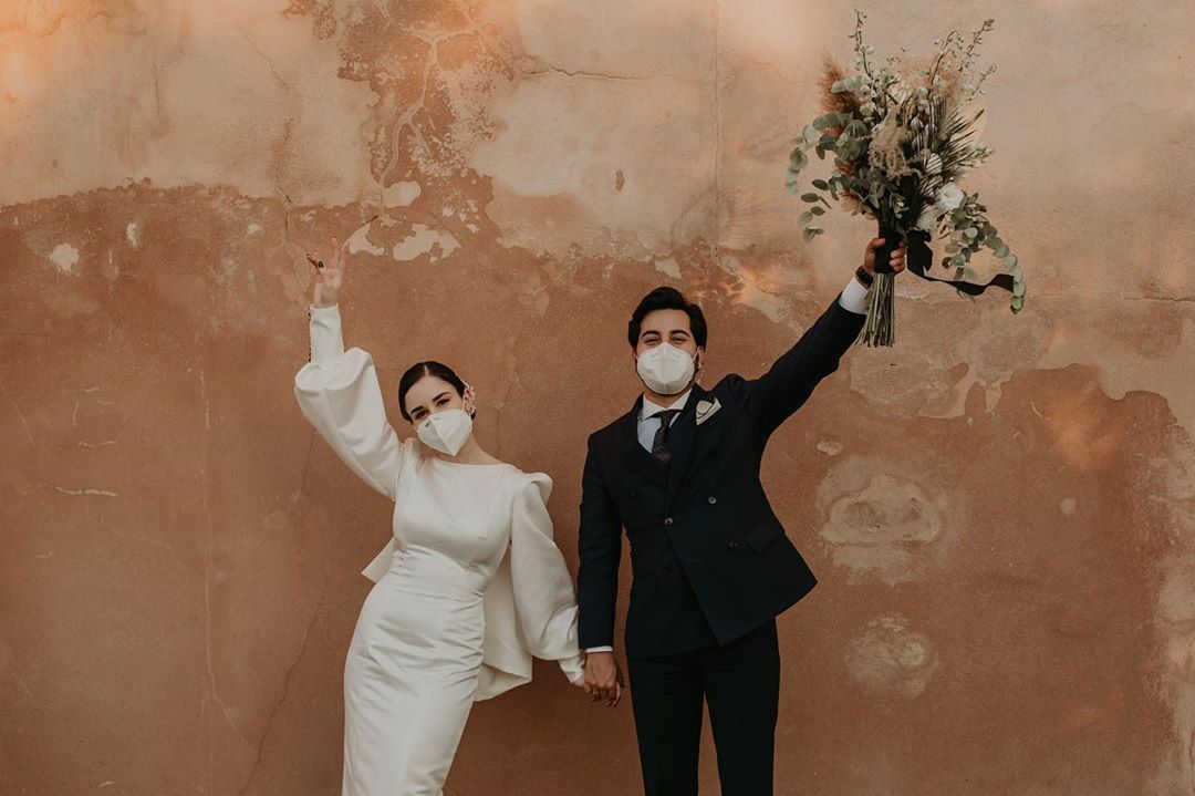 ¿ME CASO O NO ME CASO?